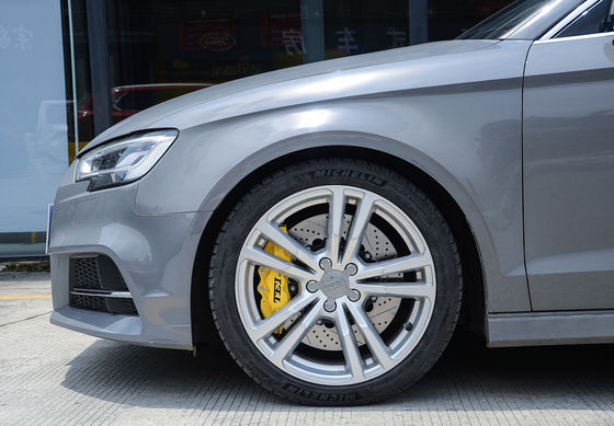 BBK pour Audi A3 a installé de grands kits de frein 6 calibres de piston avec la roue P60S du rotor 18inch de 355*32mm
