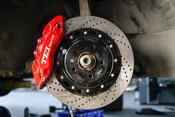 BBK pour le calibre de piston d'Audi A4 B9 6 avec le rotor de 355*32mm kit frein de roue de 18 pouces