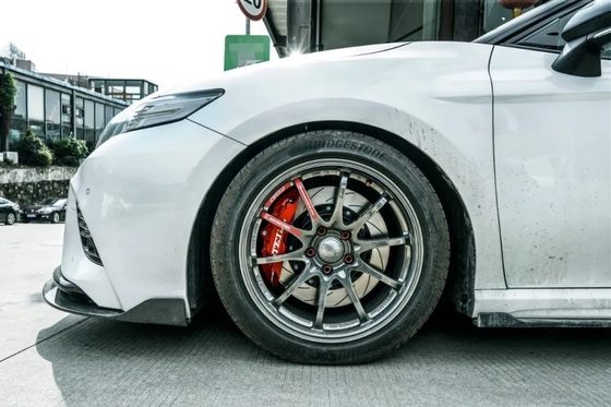 TEI Racing BBK pour Toyota Camry a installé de grands kits de frein 4 calibres P40NS de piston