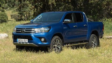 acheter BBK Pour Toyota Hilux étrier à 6 pistons avec rotor de 355 * 32 mm Grand kit de freinage avec quatre plaquettes de freinage fabrication en ligne