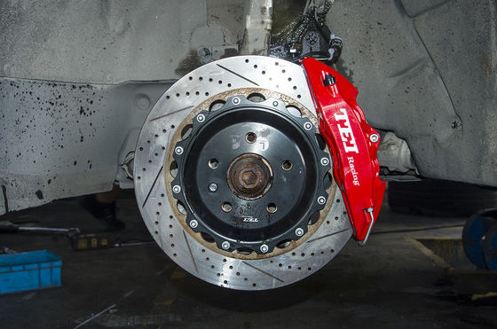 acheter BBK pour Audi A4L équipé de grands kits de freinage 4 étriers à piston P40NS fabrication en ligne